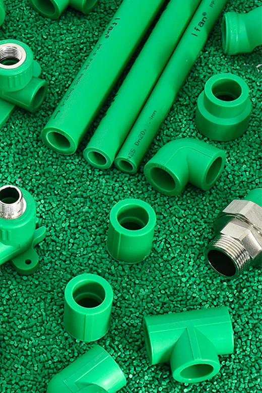 Những ưu, nhược điểm của ống nước PPR 520x780-PPR-Pipes-and-Fittings